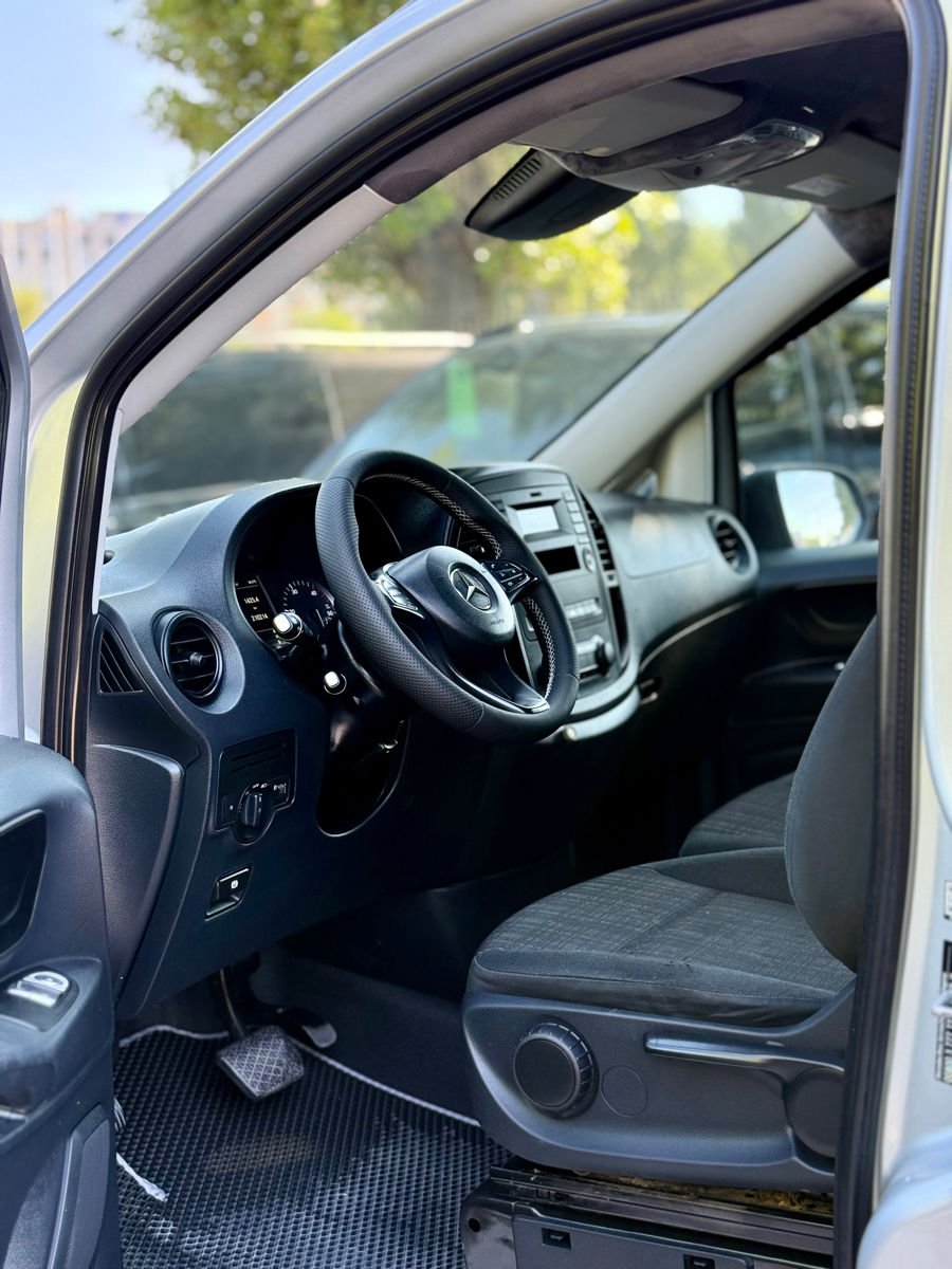 Mercedes Vito