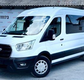 Ford Transit 9 locuri